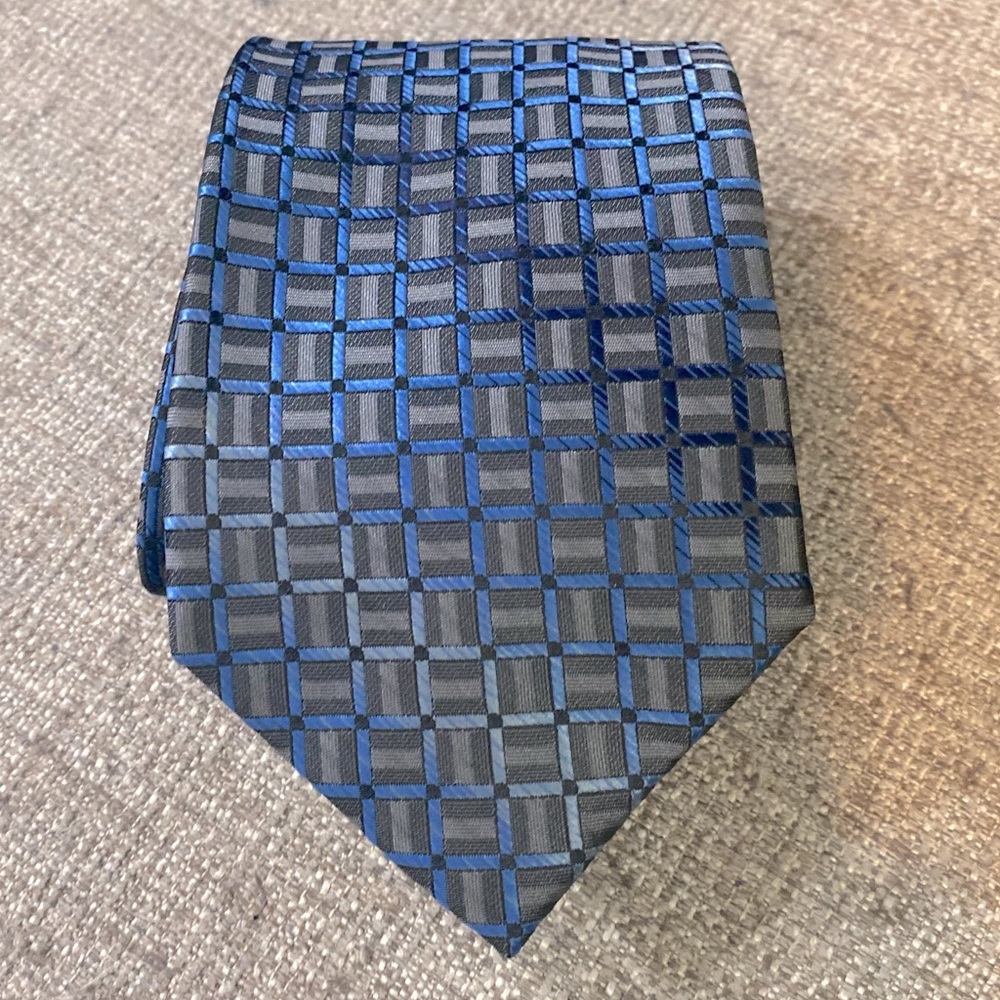 Stafford Blue and Grey Geometric Narrow Tie
